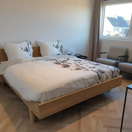 Snooze 4* Остенде