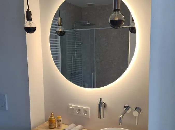 Bed & Breakfast Snooze 4*