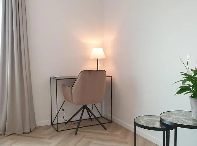 Snooze 4* Остенде