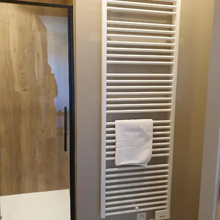 Bed & Breakfast Snooze